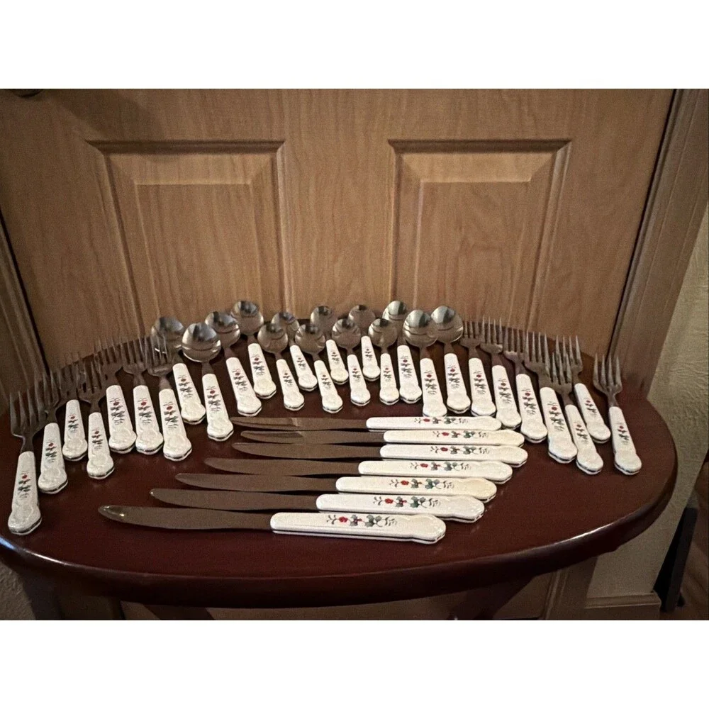 Pfaltzgraff winterberry flatware